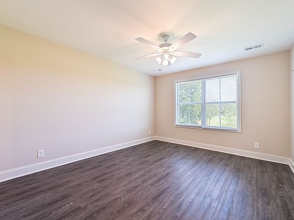 5th image of 212 Drayton Dr #B