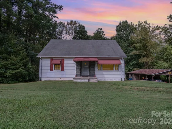 309 E Main St, Biscoe, NC 27209
