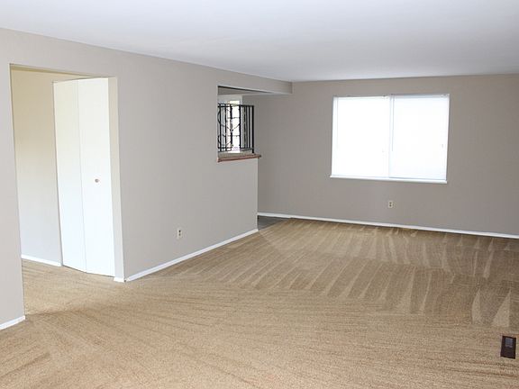 2nd image of 6128 Corsica Dr