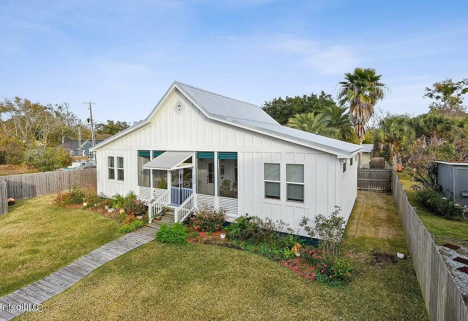 205 S Necaise Ave, Bay Saint Louis, MS 39520 Zillow