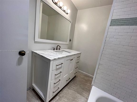 5th image of 1518 SW 2nd Ave #0