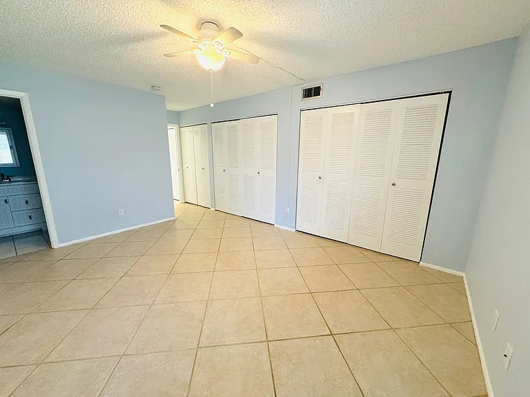 5649 Midnight Pass Rd — Photo 16