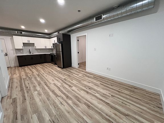 4th image of 1843-45 Hartranft St #201