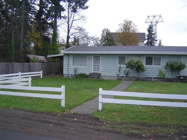 15423 Elwha Ter NE, Keyport, WA 98345