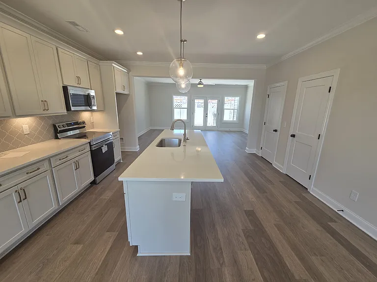 1341 Rebecca Johns Dr — Photo 3
