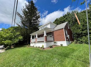 307 Ellett Rd #A, Blacksburg, VA 24060