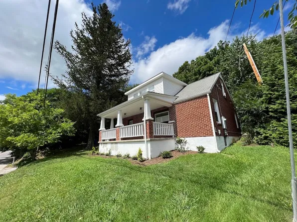 307 Ellett Rd #A, Blacksburg, VA 24060