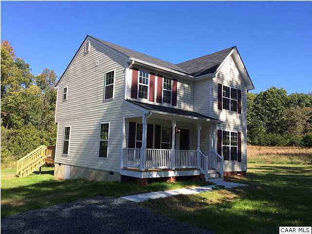 1st image of 11 Bays Farm Dr