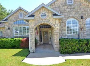 208 Greenridge Ln, Dripping Springs, TX 78620