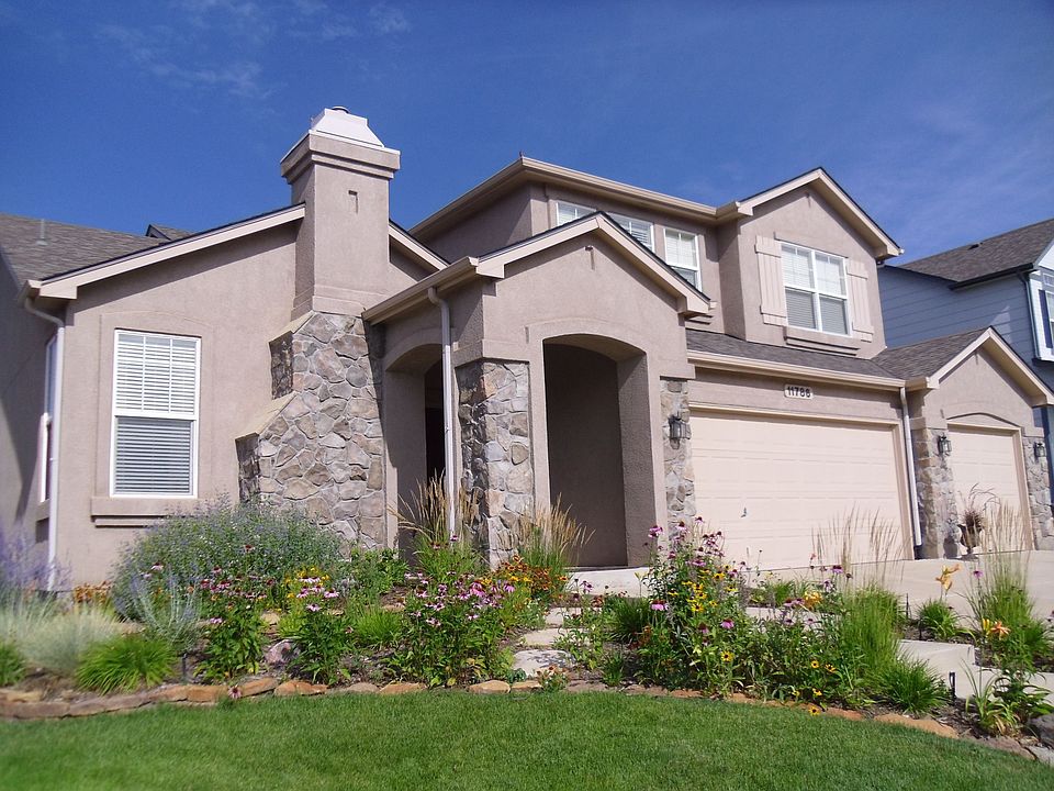 Exterior Front-Stucco/Stone