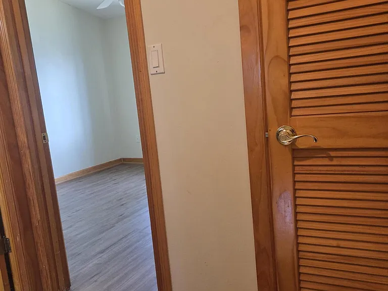 3915 Mount Sterling Ave — Photo 10