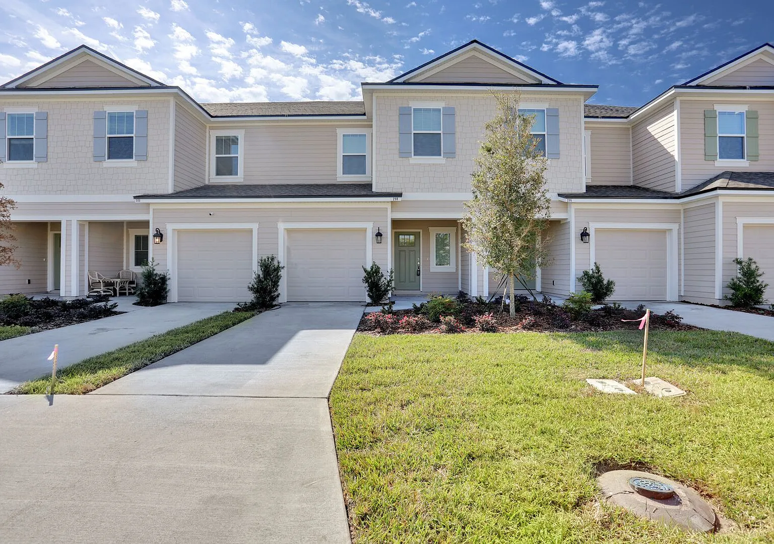 3/2.5 Townhome in Annie's Walk! 3D Virtual Tour Inside! — Photo 1