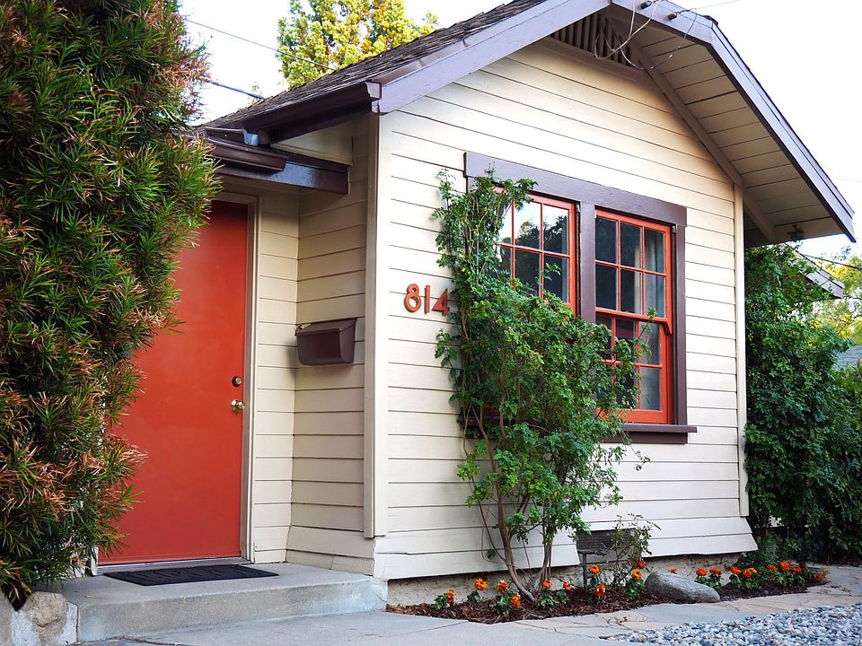 1st image of 814 N Mar Vista Ave