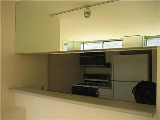 Rented by Sumitomo Real Estate Sales | media 19