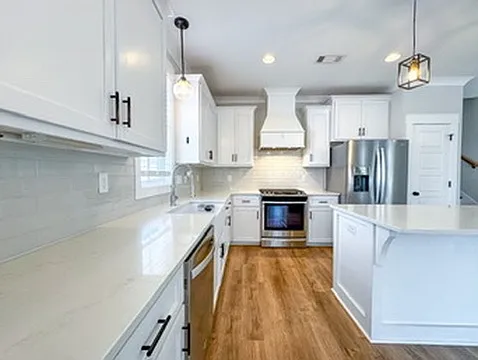 118 Forest Glen Dr — Photo 3