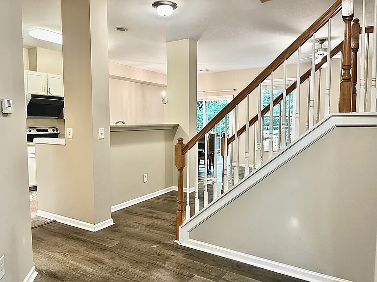 1659 Tailmore Ln — Photo 3