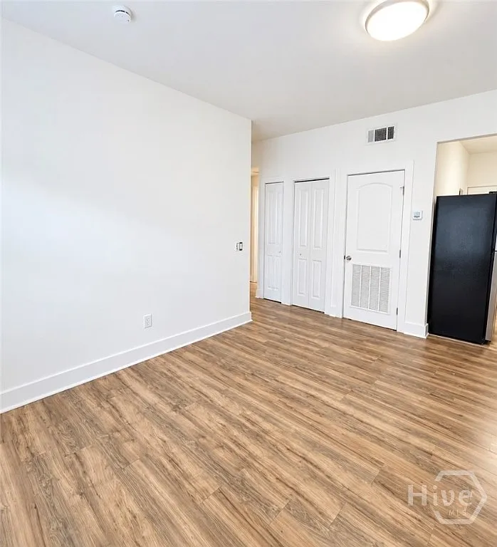 2 bed, 1.0 bath, 950 sqft, $2,000 — Photo 2