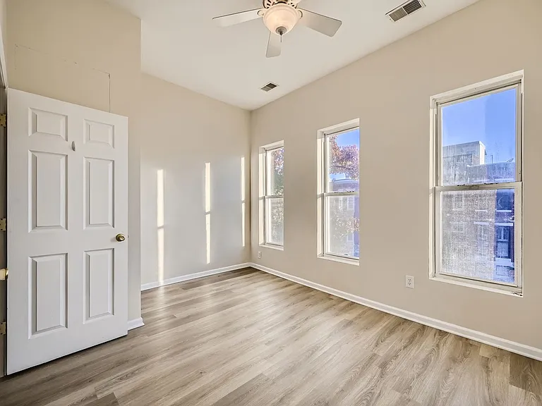 436 E Fort Ave — Photo 10