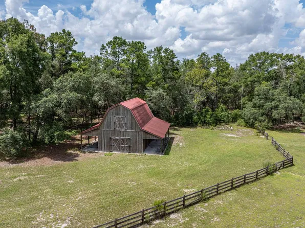 9822 NE 1st Ave, Branford, FL 32008