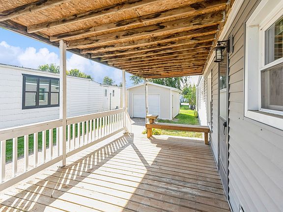 4th image of 728 Dartmoor Dr