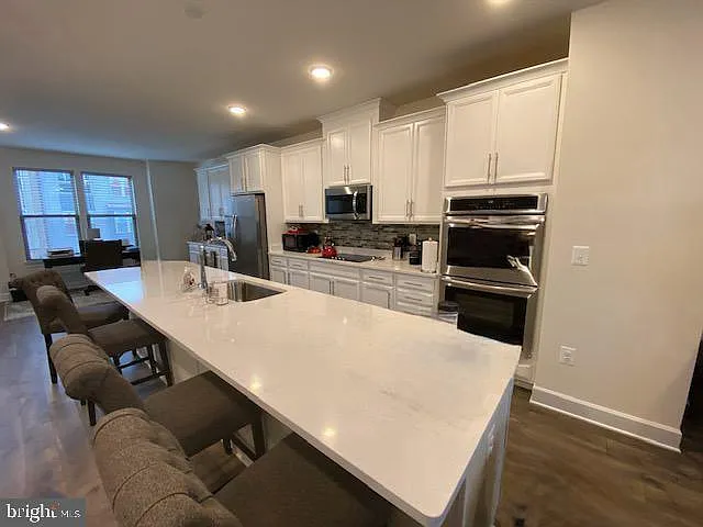 9875 Buchanan Loop — Photo 1