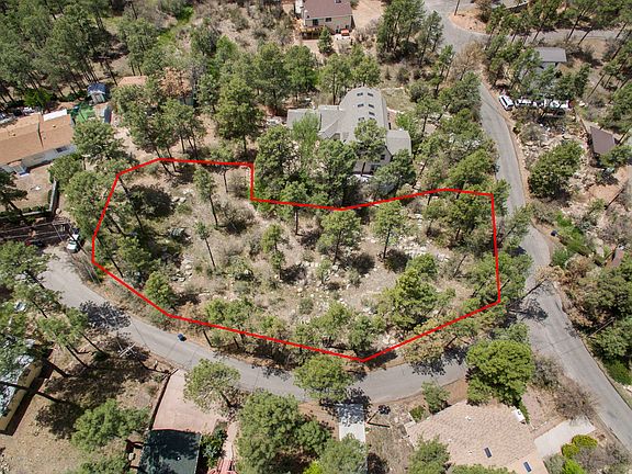 3rd image of 835 W Clubhouse Dr
