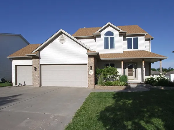 227 W Lombard Dr, Lincoln, NE 68521