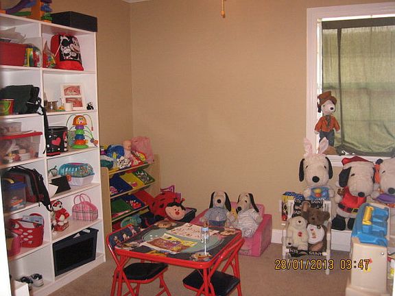 4th image of 175 Tigerlily Dr