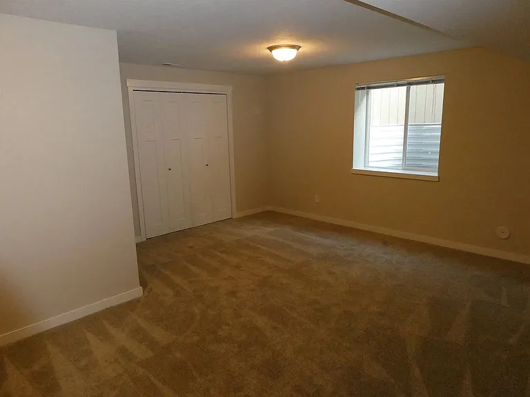 3315 S Custer Ln — Photo 17