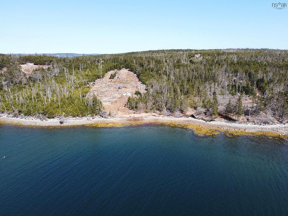 1st image of 542 Beaver Harbour Rd