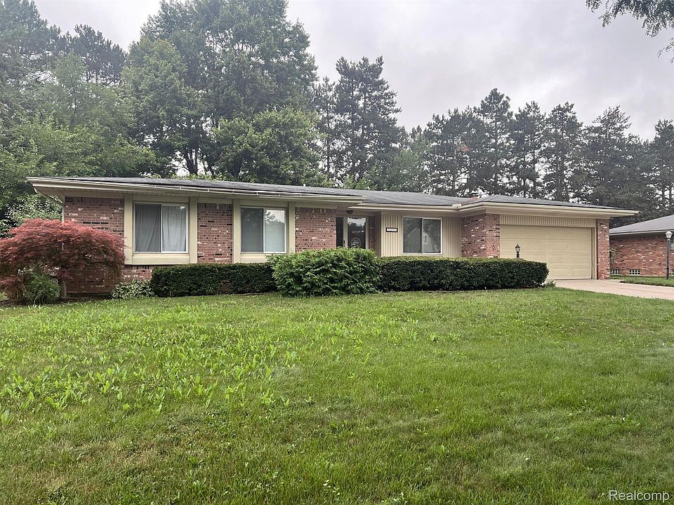 1st image of 5335 Berwyck Dr