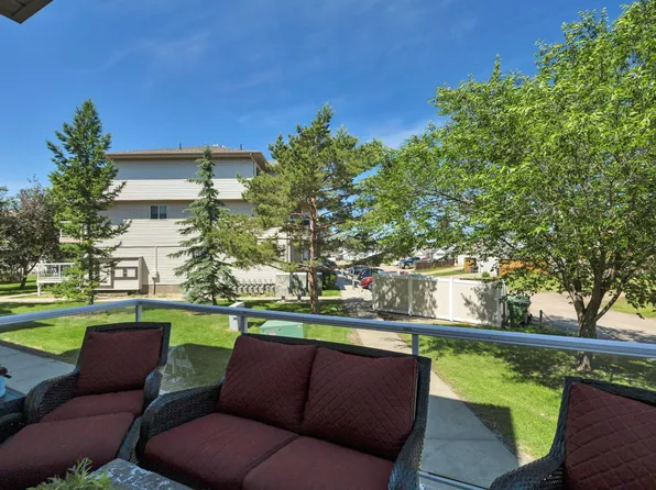 2505 42nd St NW #47, Edmonton, AB T6L 7G8