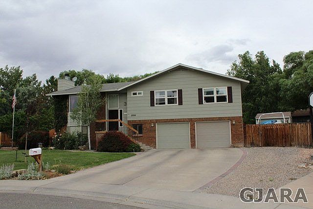 1st image of 2884 Kiowa Ct