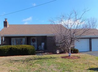 141 Sunny Ln, Mount Sterling, KY 40353