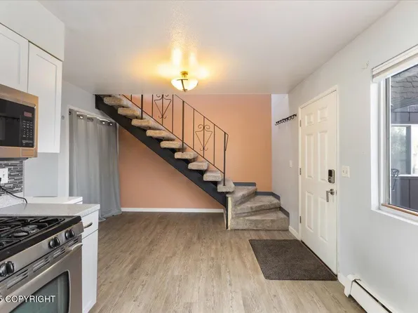 3520 W Dimond Blvd #4, Anchorage, AK 99502