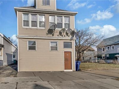 142 W Ferry St, Buffalo, NY, 14213