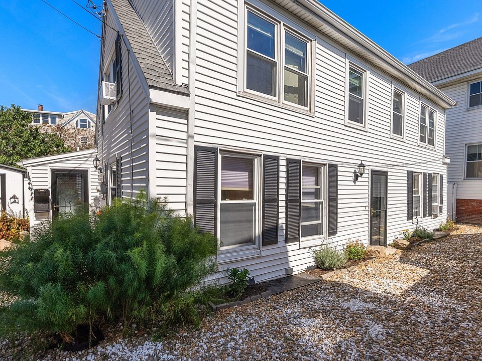 1st image of 8 Lewis Ct