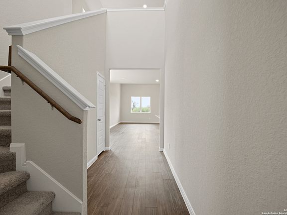 5th image of 8826 Black Oak Drive