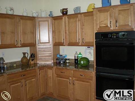 Kraftmaid Maple Cabinets