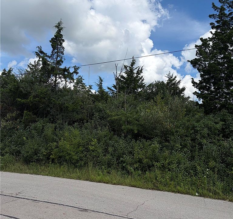 2nd image of 3911 Stony Hollow Rd