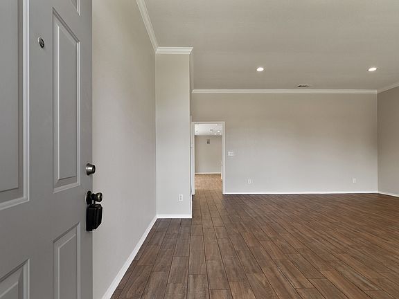 4th image of 3300 Lanarc Dr