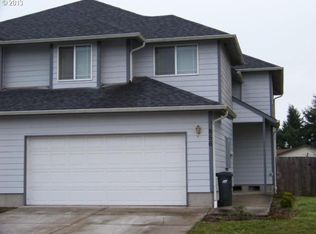 856 S 8th St, Harrisburg, OR 97446