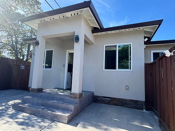 4th image of 2140 Amethyst Dr