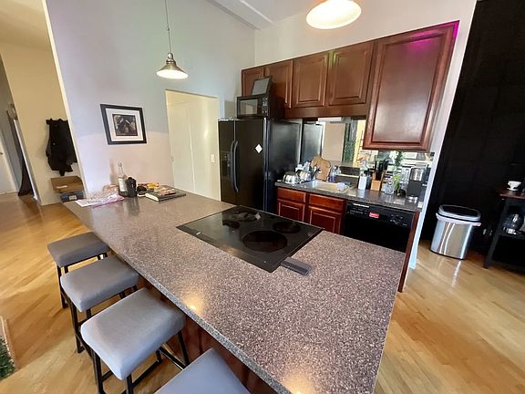 5th image of 600 S Dearborn St APT 911