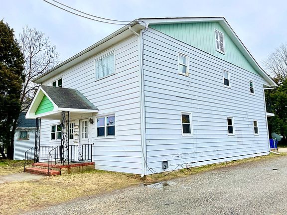3rd image of 521 E Broad St #B