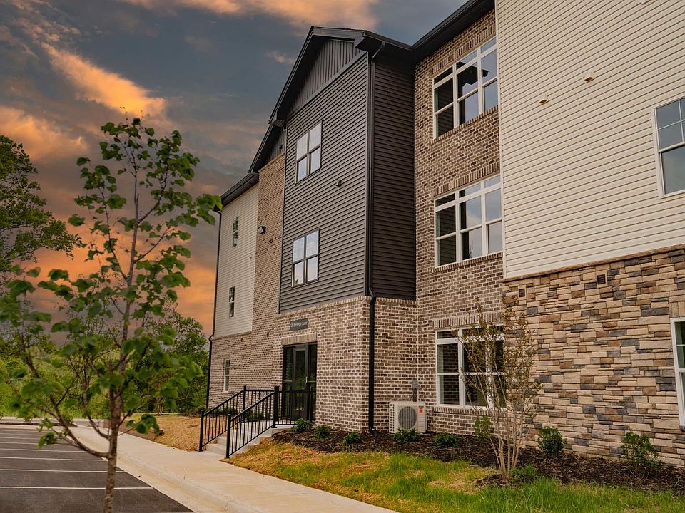 1st image of 128 Brenleigh Ct #305