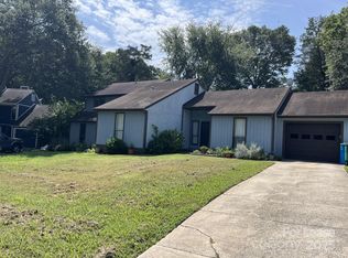 10319 Osprey Dr, Pineville, NC 28134