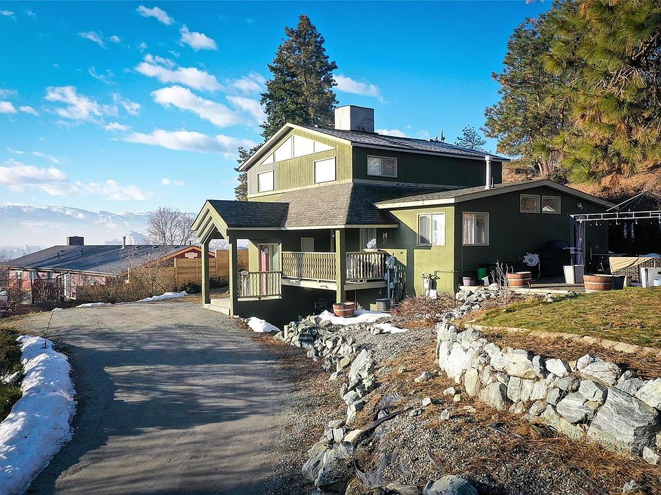 1st image of 1427 Lynwood Cres