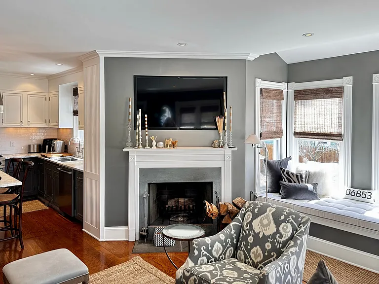 233 Rowayton Ave — Photo 8