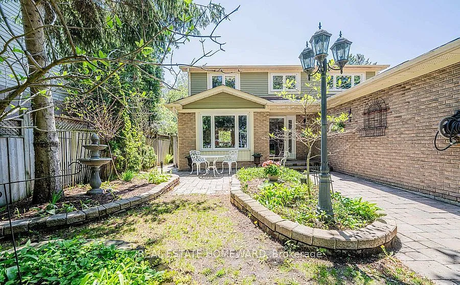 27 Drumern Cres